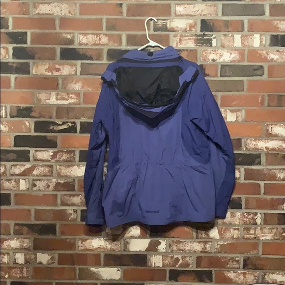 Marmot ski:snowboard jacket with removable hood. - Picture 3 of 7